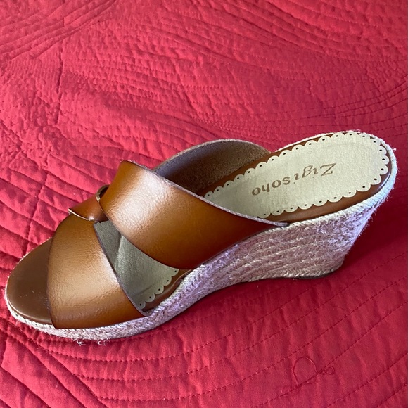 Tan Wedges - Picture 3 of 6